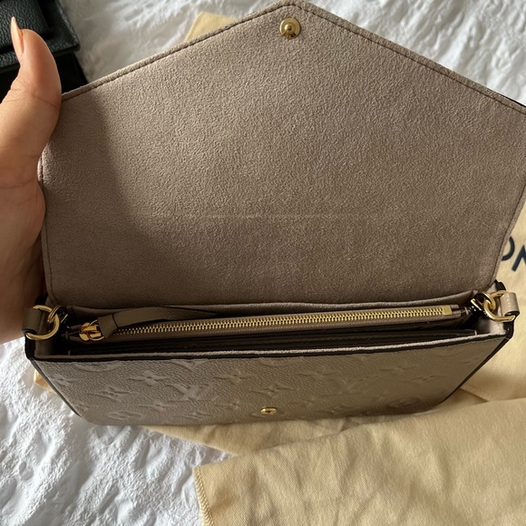 Louis Vuitton Handbags - Louis Vuitton purse